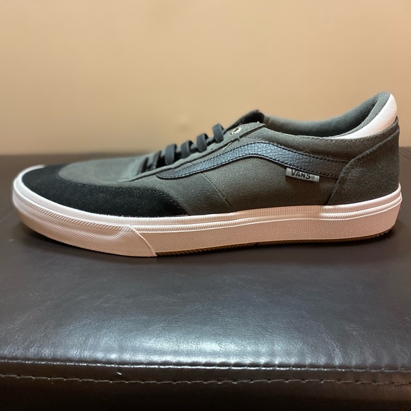 NWOT Vans Gilbert Crockett Men’s Ultracush 10.5 - Picture 3 of 4